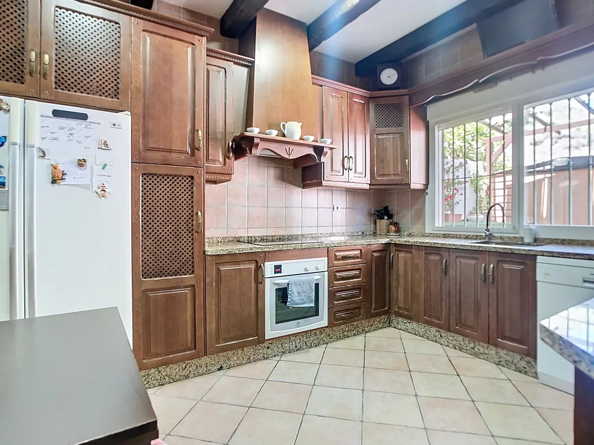 d9ecf8b1-bb2e-4699-b338-4ddf4ca19aa4