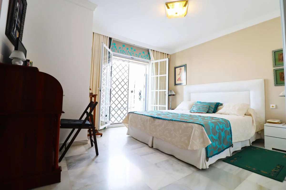 e7436024-c78b-4539-a0dd-59f057698b1d