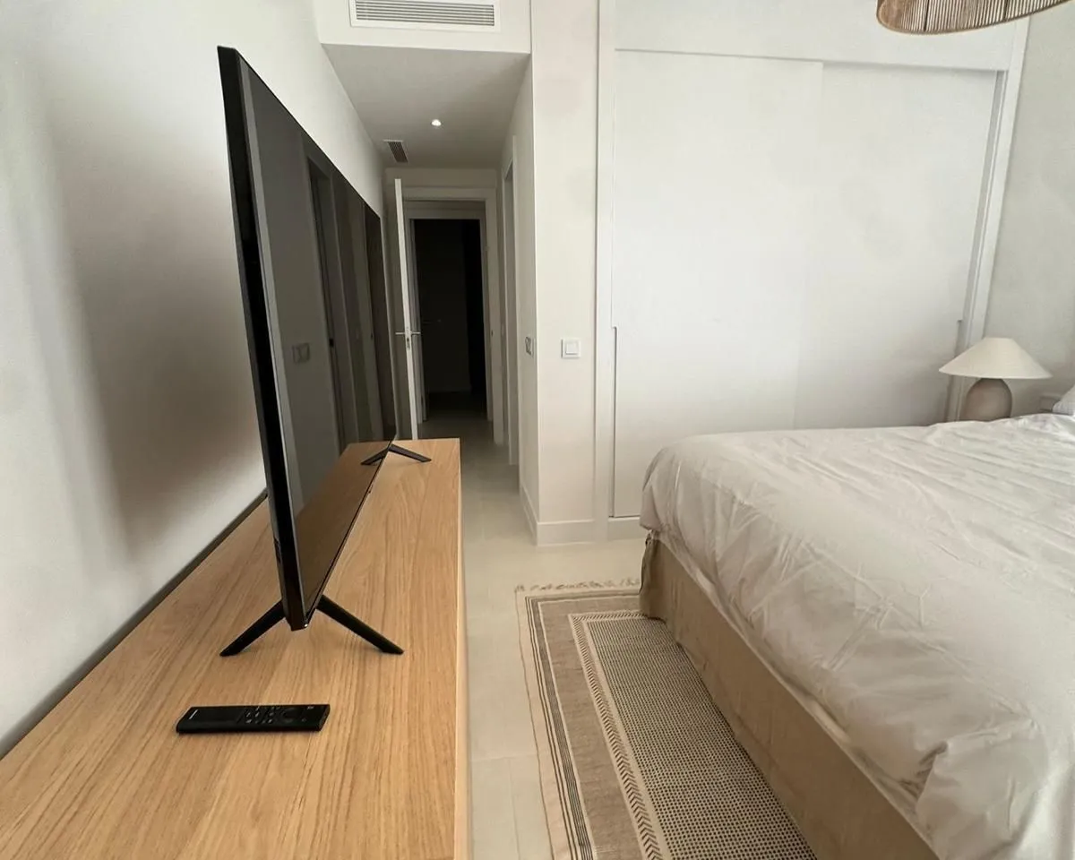 d5dc95da-210f-42e6-b885-10c5d83ef846