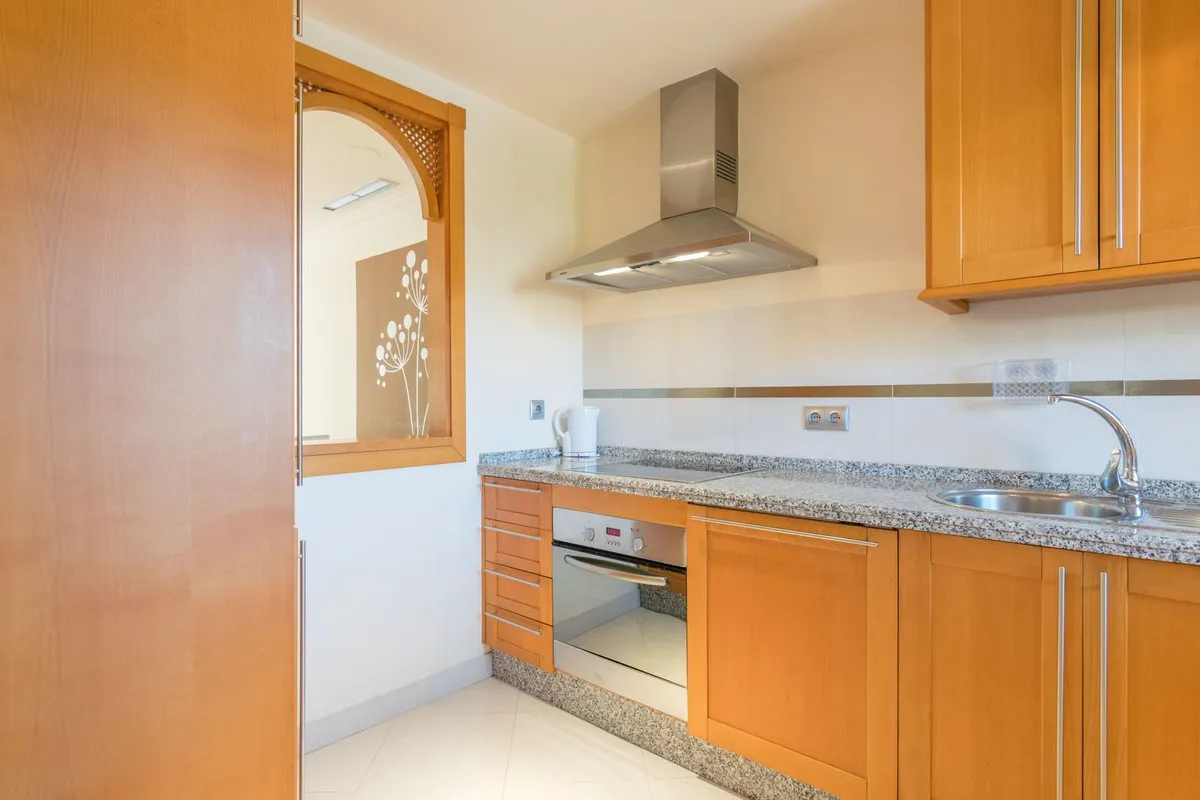 182df4c1-deef-447d-a5b3-d91d5bd111ab