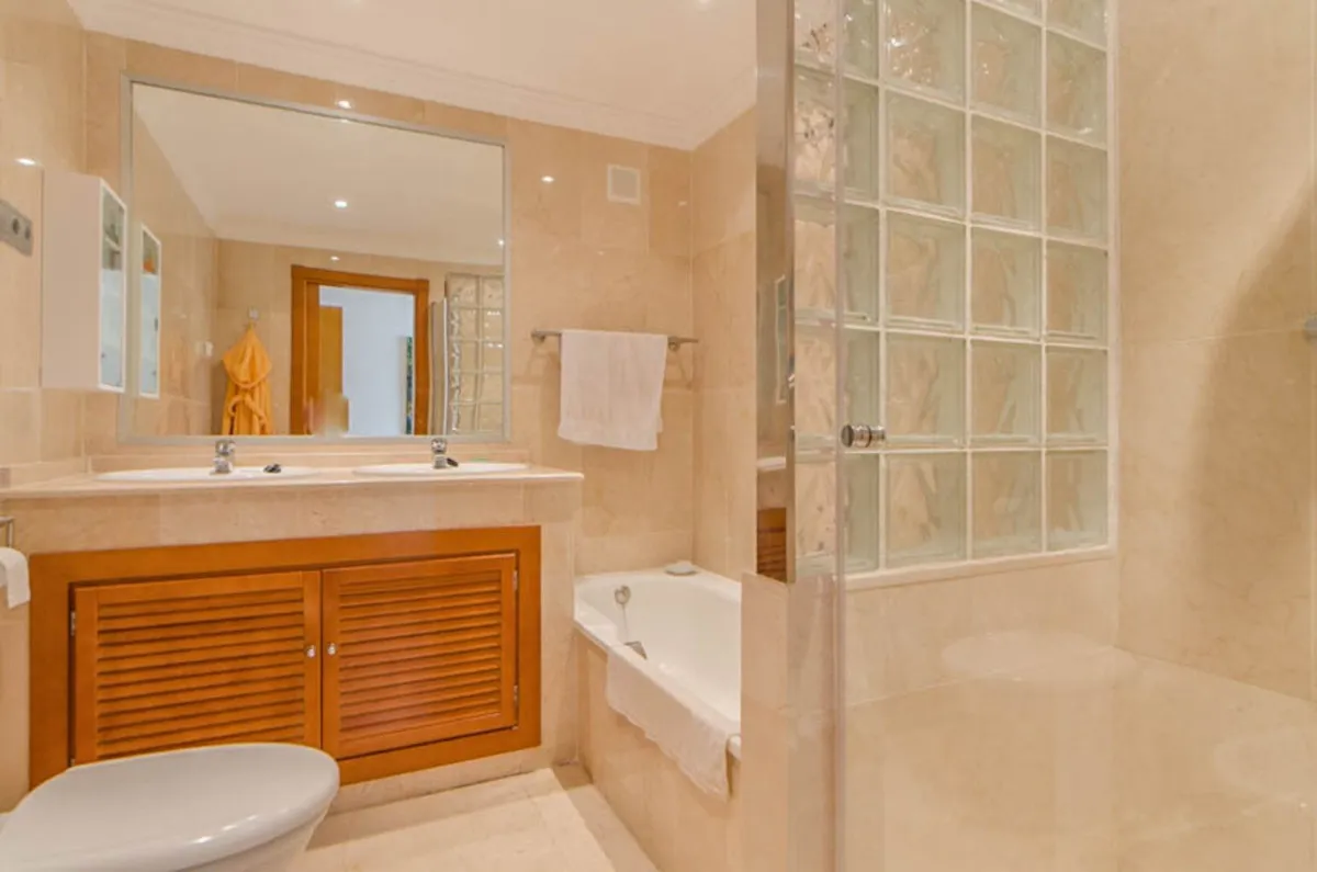 518ee4a7-83a7-4873-8beb-f25fb5f07916