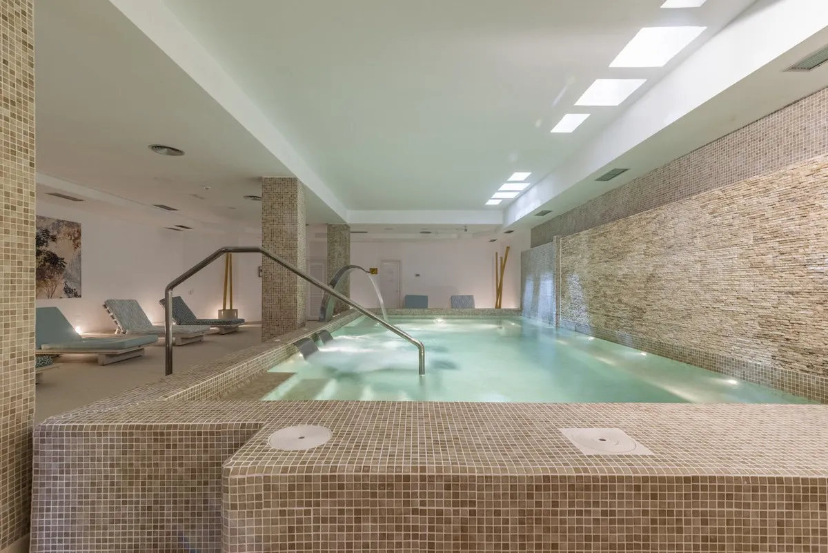 d5a2b3ff-eef6-4c84-b24b-1042d2e907e3