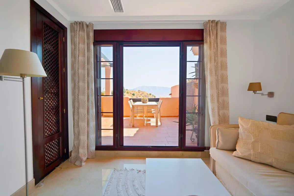 23fef5c6-5525-4fcd-90da-a251ee77338c