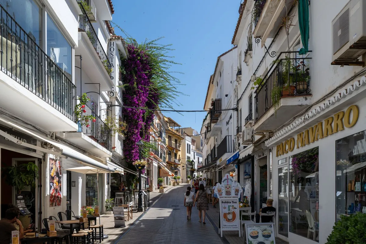 a7022acd-c20d-401a-851c-3c3995773de8