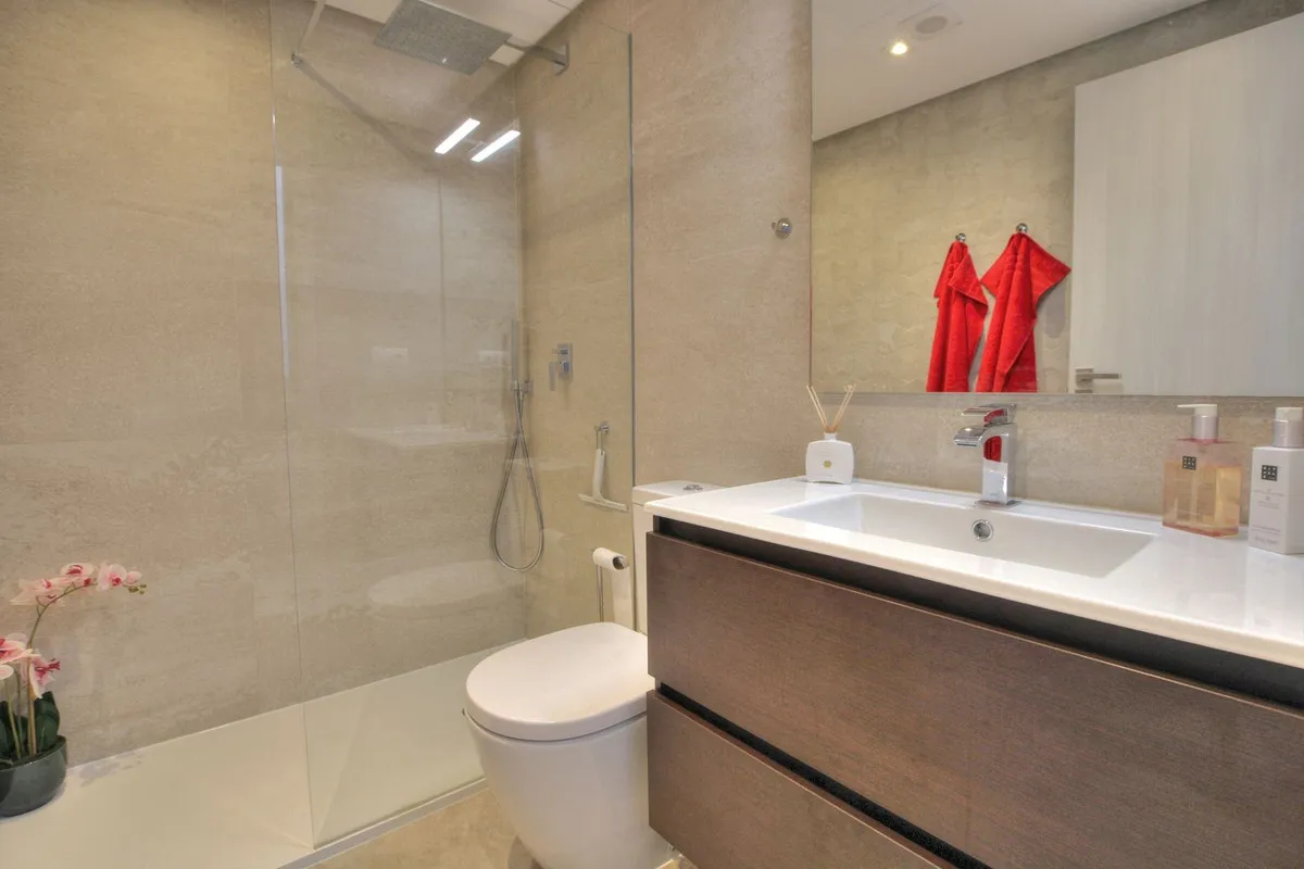 4b434eb0-5c0b-4f6a-bb53-f94403d14dd2