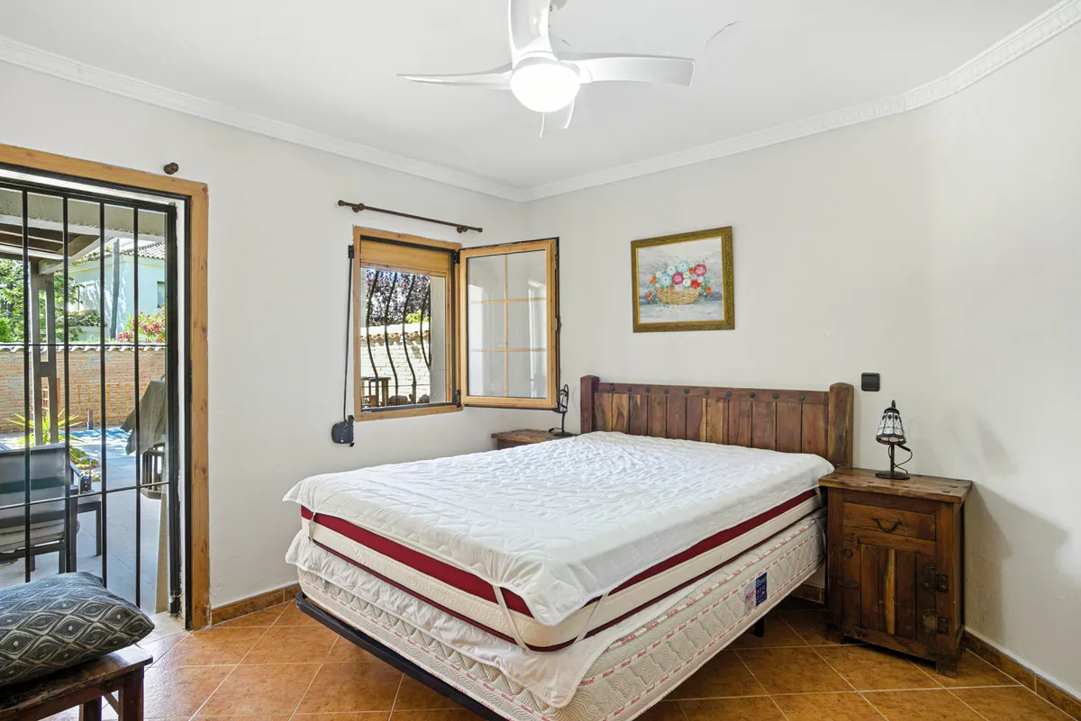 f0b77b4e-710b-4714-b04d-202ace6b8f21