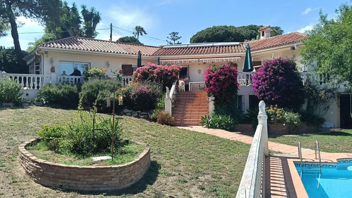 90793125-5509-433b-952c-0cc1f505dcd7