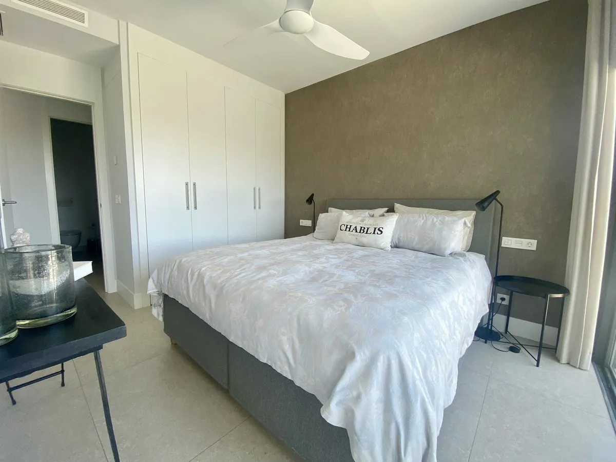 60569385-bf30-4e92-9e01-a857ca8bc058