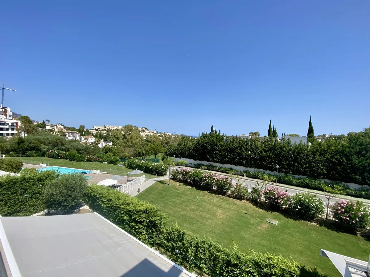 607284b7-6595-4c31-9fa7-8f1e1401e5db