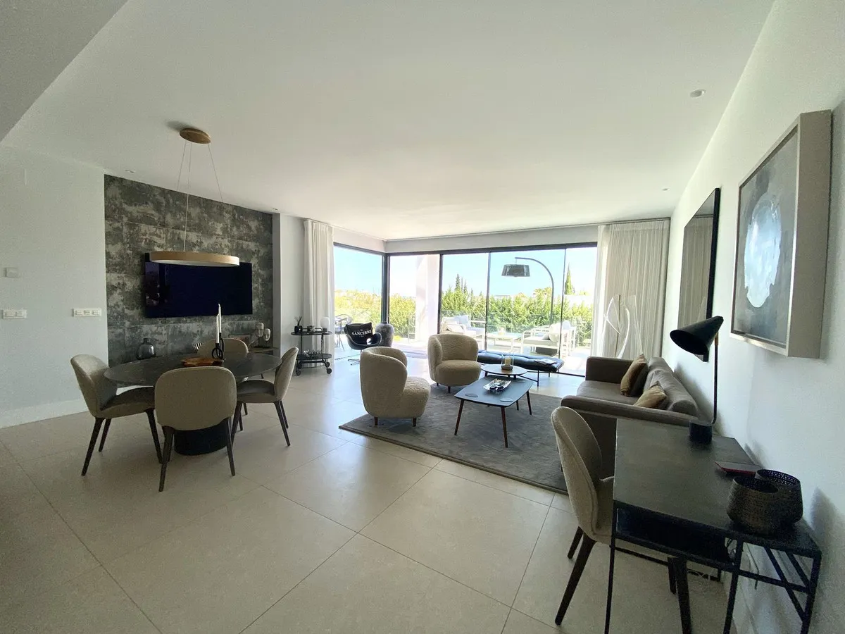 6dadd06b-bd4e-4cda-a4ba-044e1747354f