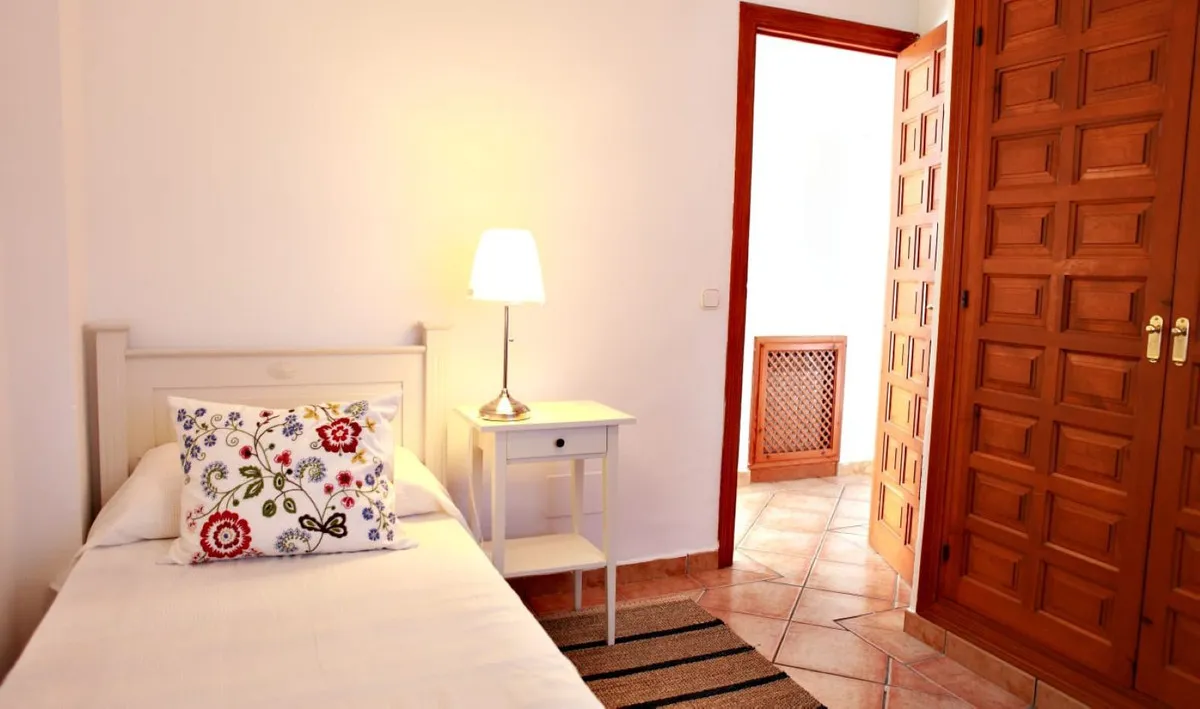 ff10a0d4-5bda-4e82-9a1d-eb77106f24cc