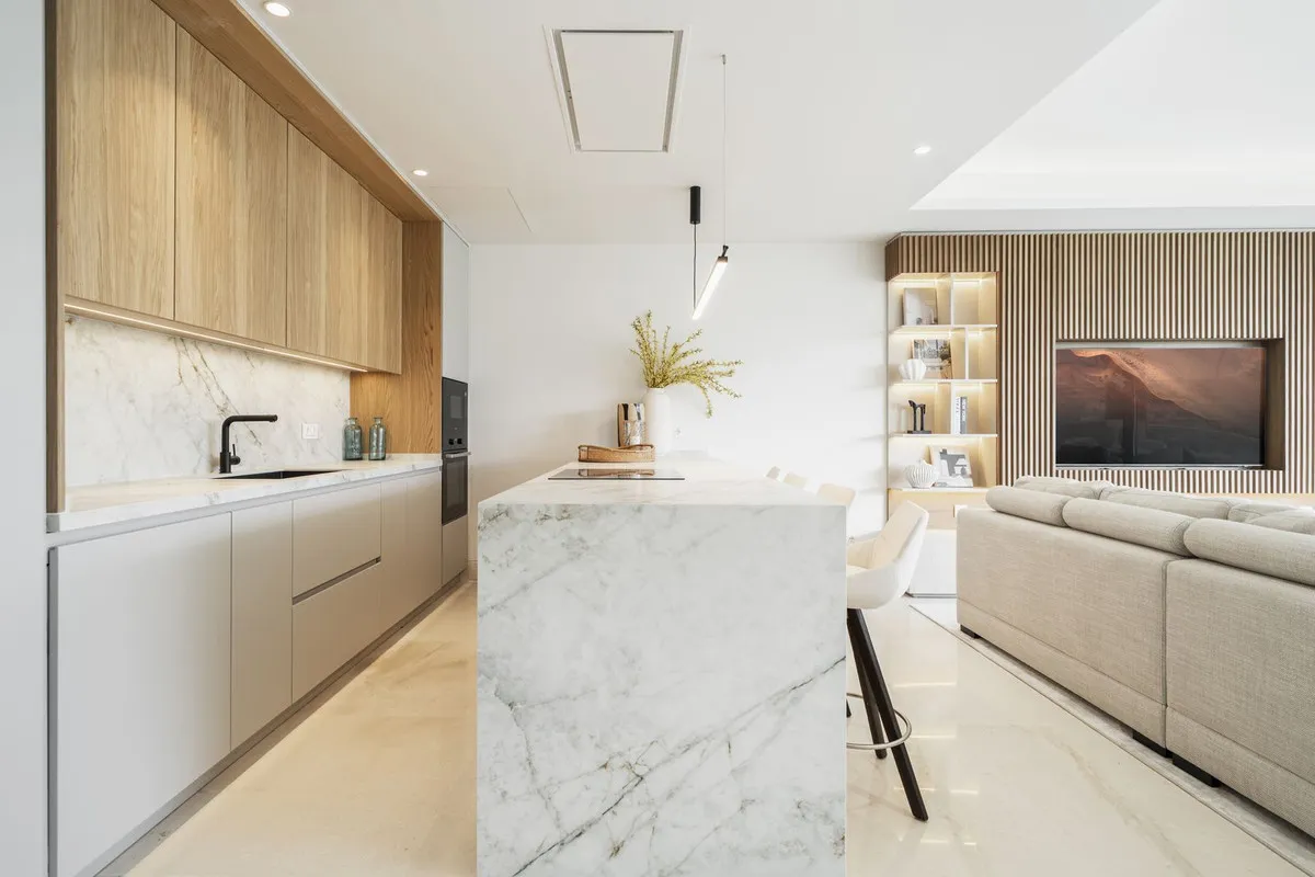 2e9ea826-8b73-4b3f-b790-9f3ac9a35944