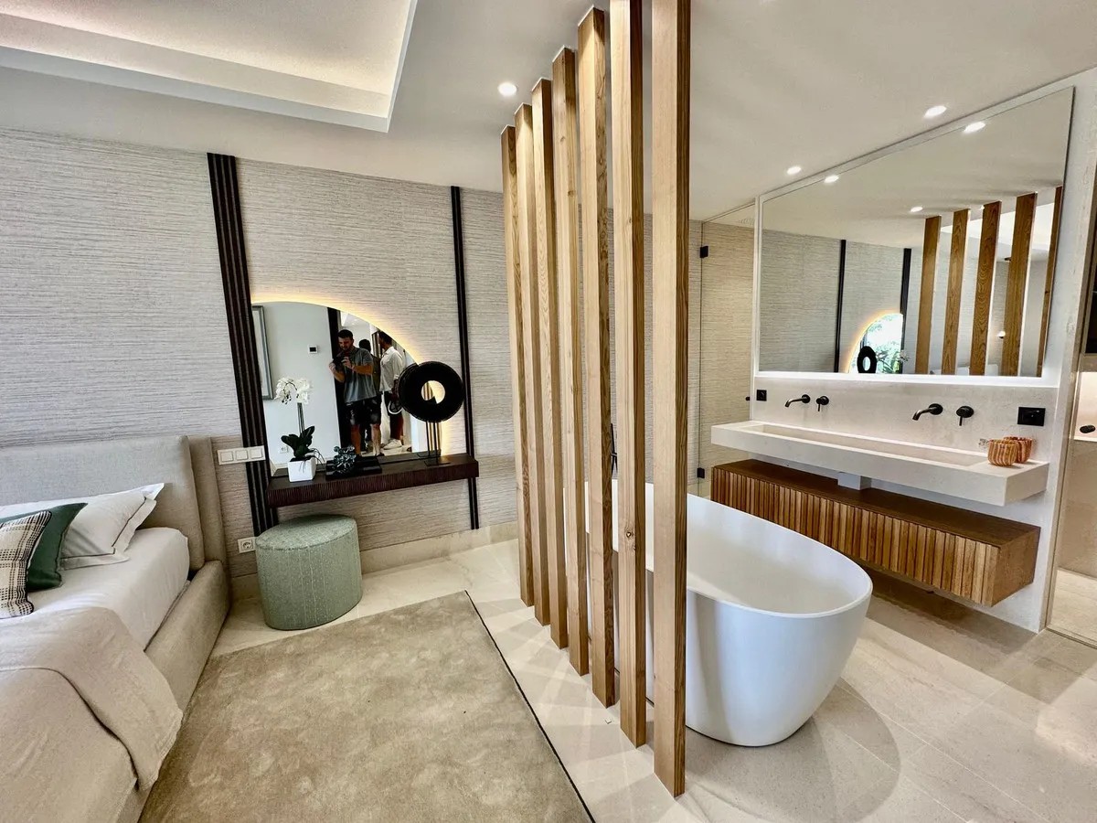 5fe56fab-3044-46aa-a32a-a04a59372cd7