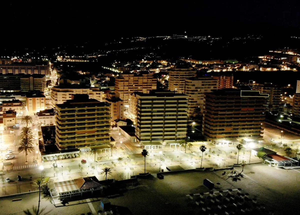 40cabc13-674c-43a4-a5b8-14f8b20bedac