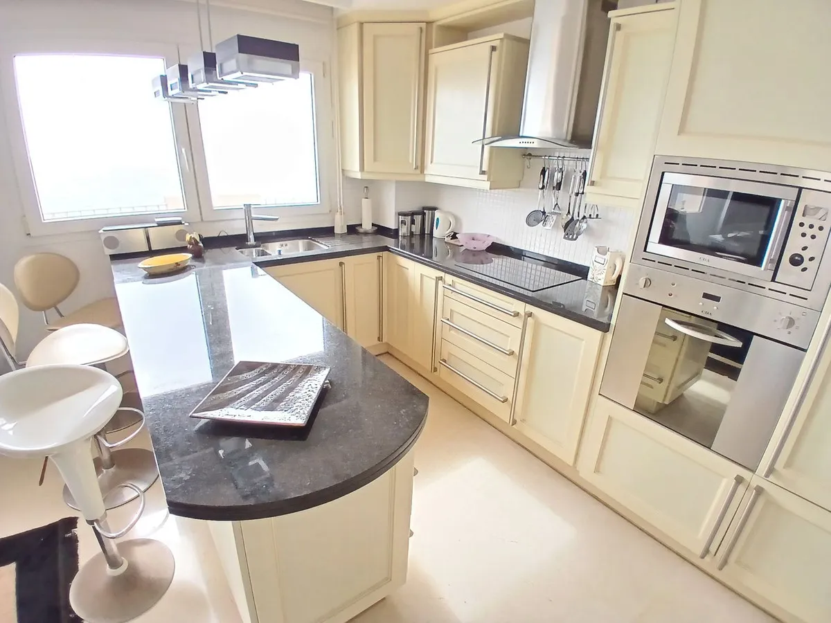 c4c9424e-9beb-49d5-a338-6d2953b85d52