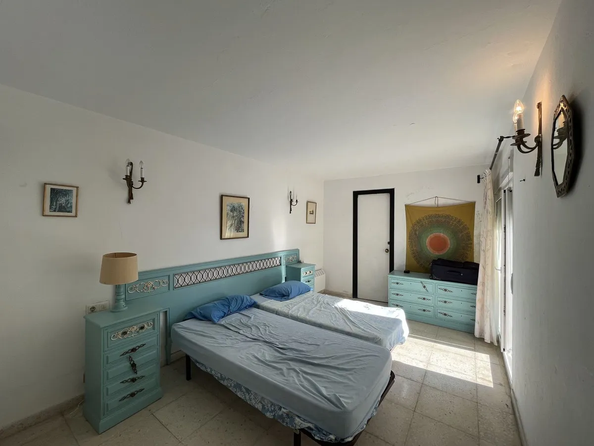 299c4f87-6aab-428f-b8e2-72e462c23c92