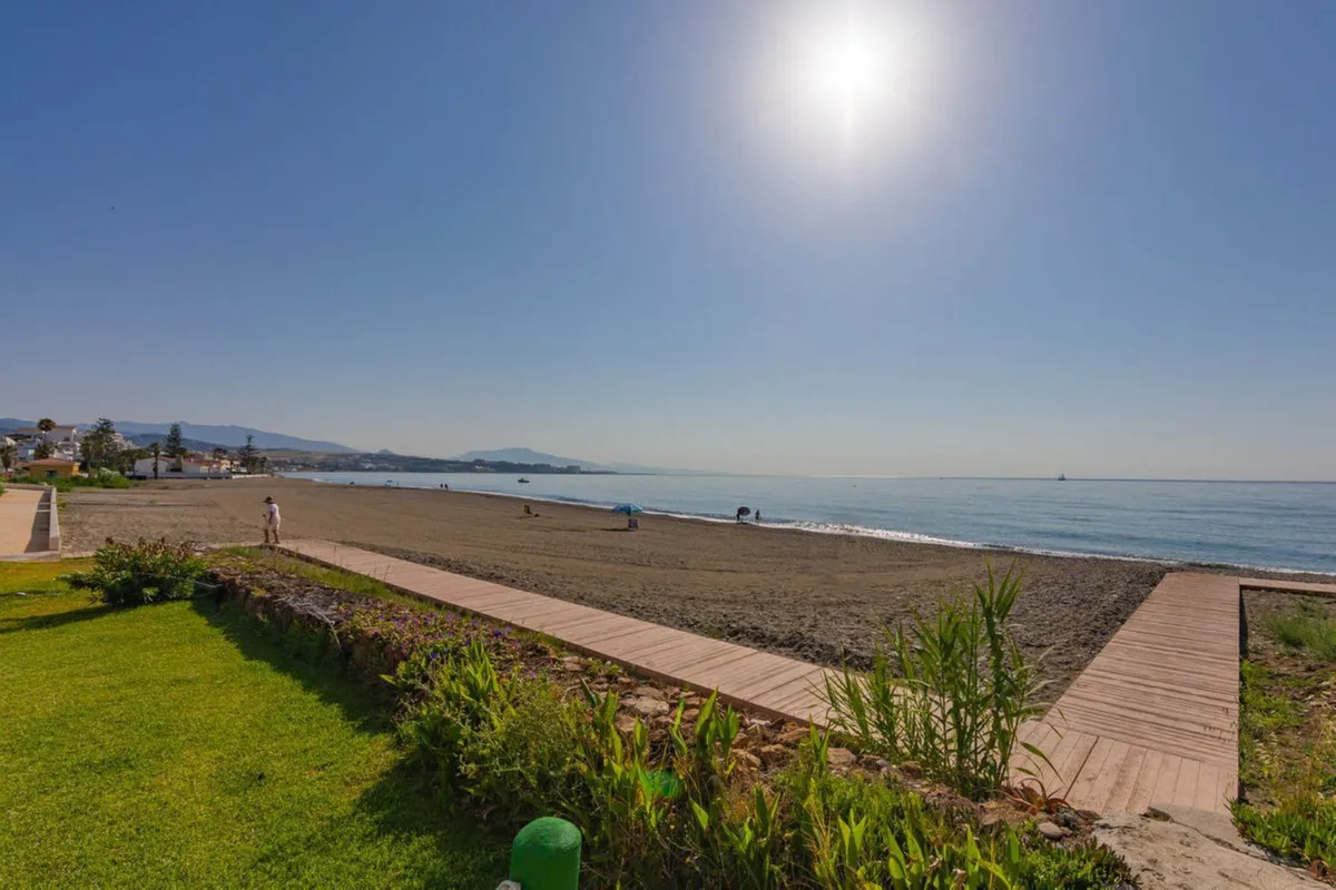 3ba0a260-e8b0-4099-8808-40d7597f9c6e