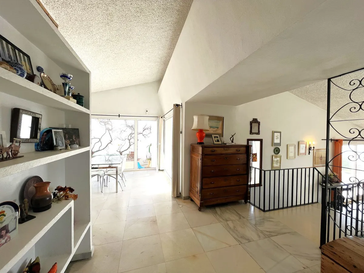 7313432d-c842-4274-8a57-6043825ff94c