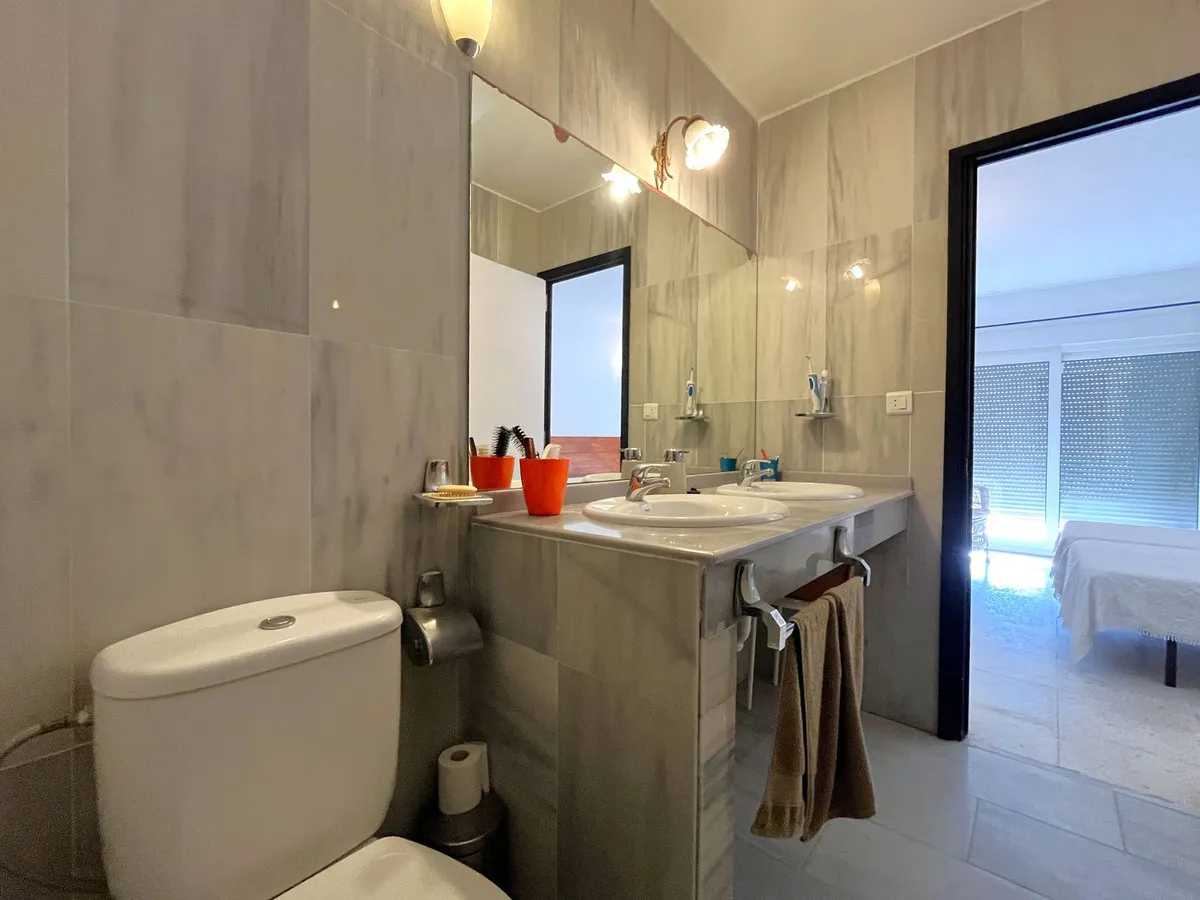 ccd8b233-8cc4-48f1-9a5f-1f4ce5cd20c5