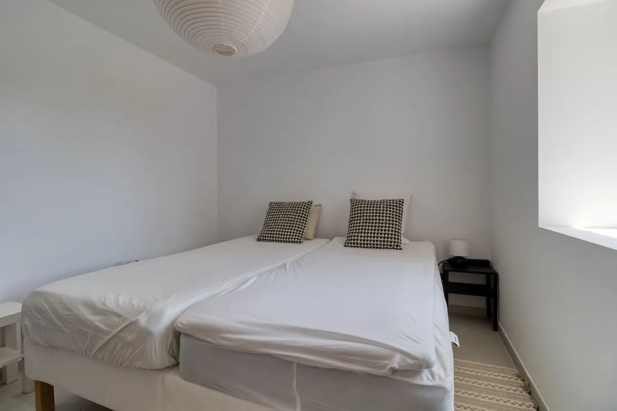 25d745bb-5c8a-4e35-9bb1-c49ddc3dabfd