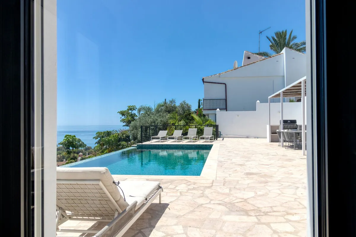 6a69c418-03c3-4504-a730-baf70dcd479e