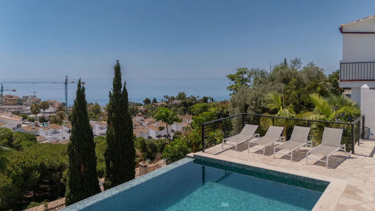 a78ae8ed-63f0-4875-8b09-7240d37f357a