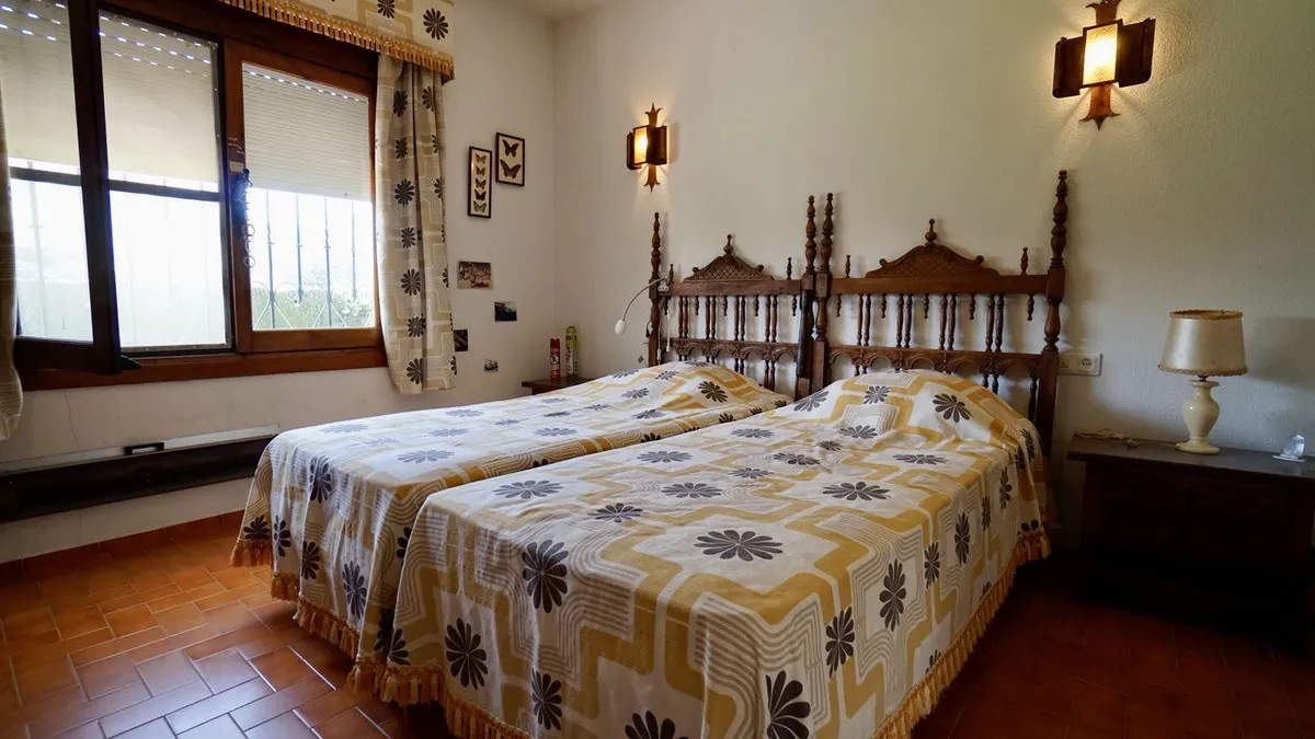 04bf0e42-092b-45a6-8d39-a3c5f817baf1