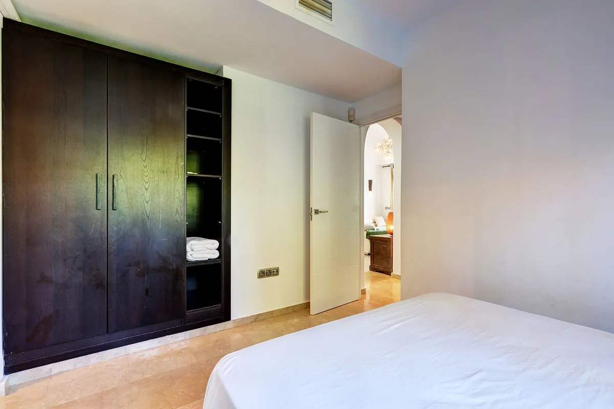 1b0c832e-9d80-42e1-85bc-3adb8fa90a8f