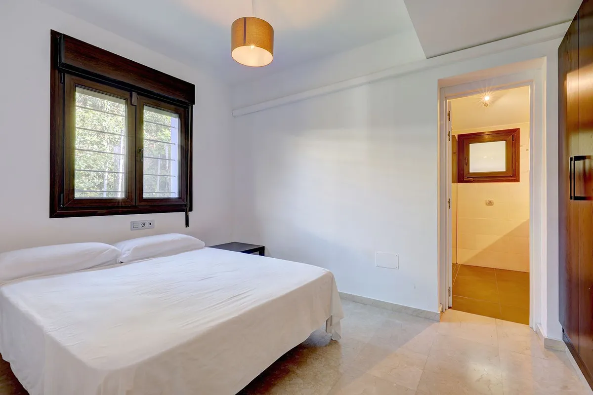 358d6c4a-b085-429f-b865-55d652d63e0a