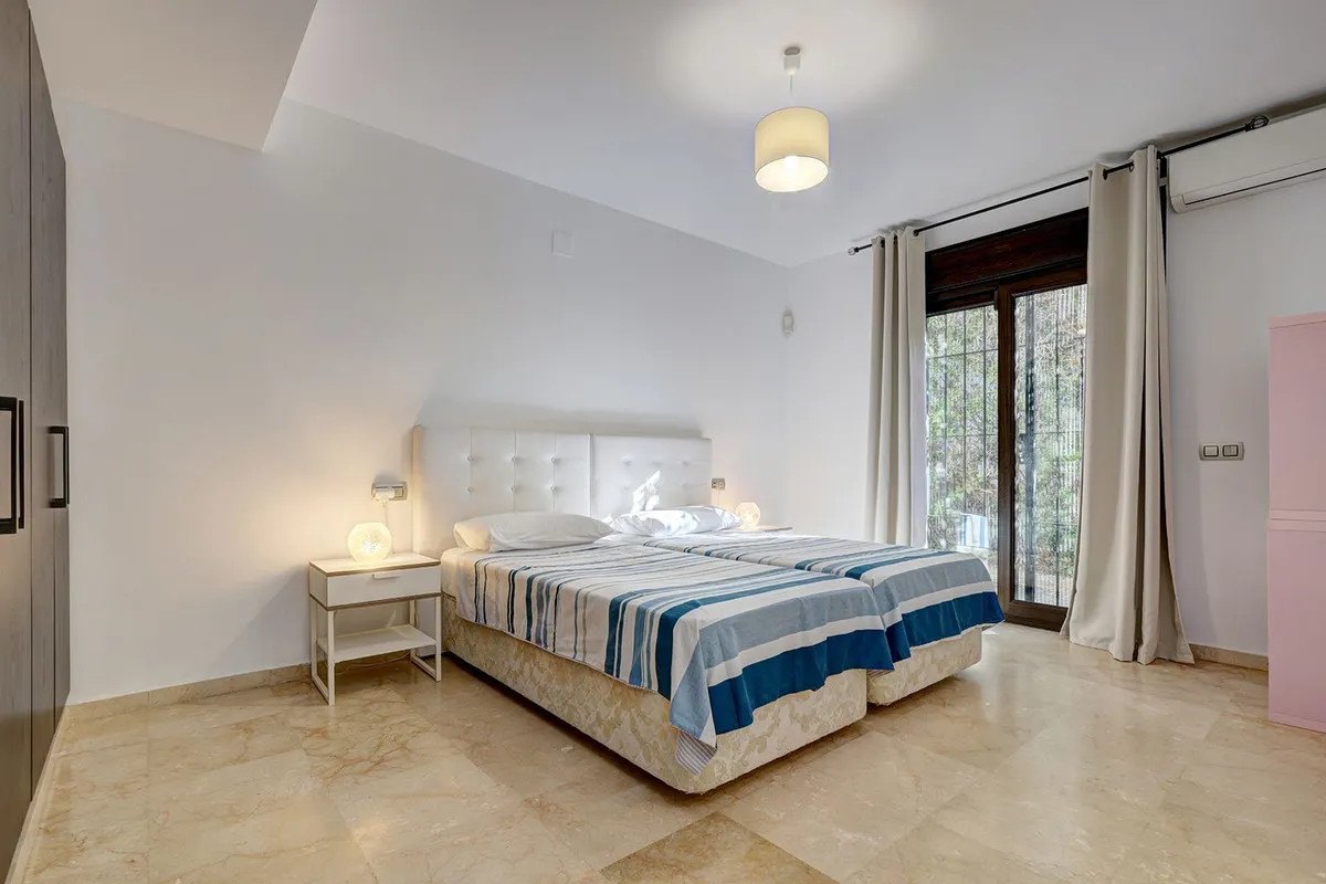 497b0728-61b8-4965-9b0c-3b9c8a84f8e6