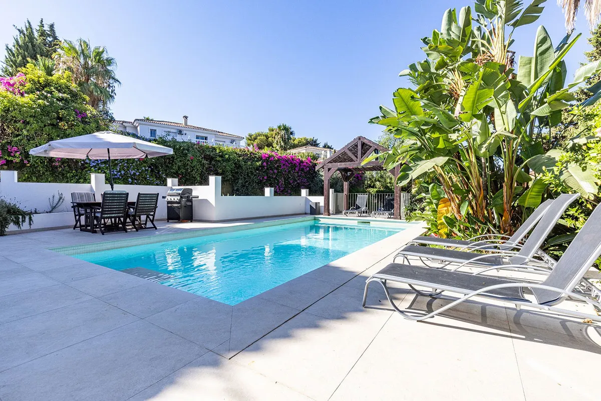 4f160b4e-4b61-43c5-be84-b385d844818a