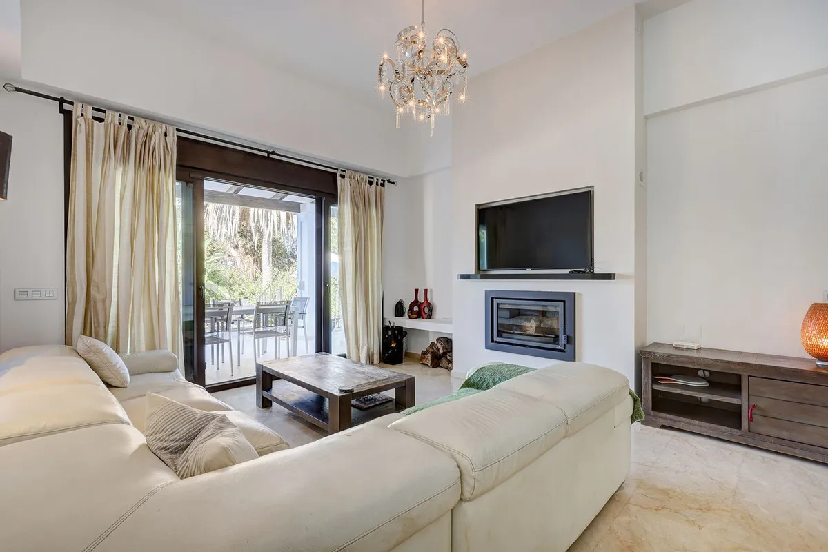 66e441d8-5f84-43c6-89f3-aeab9542a2c8