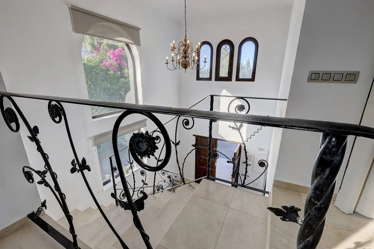 a578e260-1a87-4850-aa46-5119cdf5634b