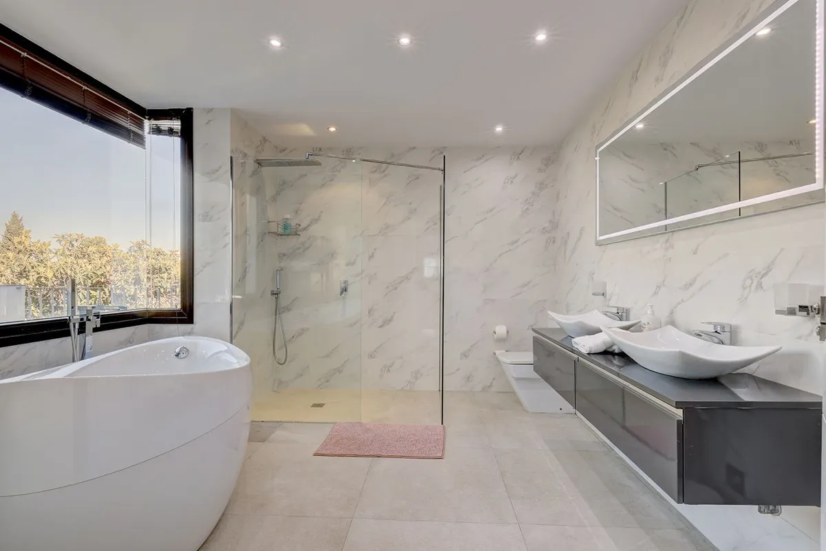 f00580fa-587c-460a-9d7d-baded6cf8347