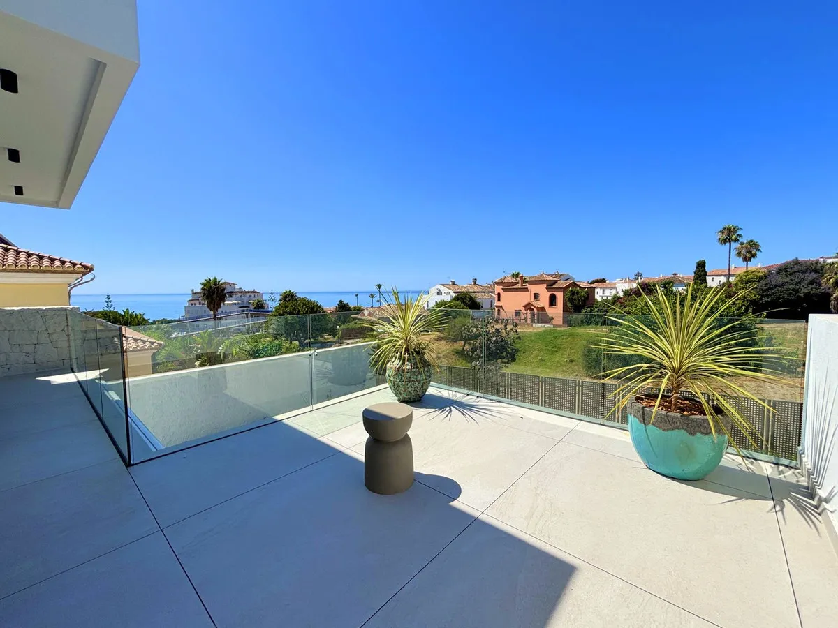 802a63ce-56a6-48a2-8798-85e4271cf3ac