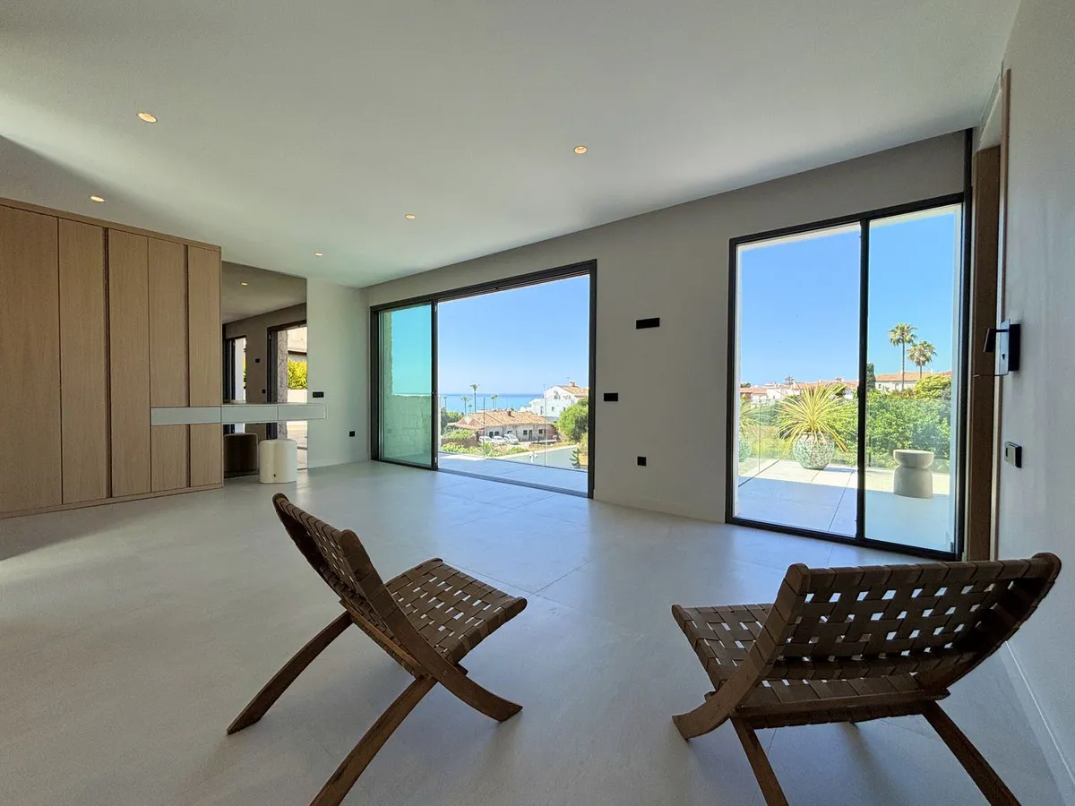 dece2ecf-445e-4293-8a6f-6e77c32bf750