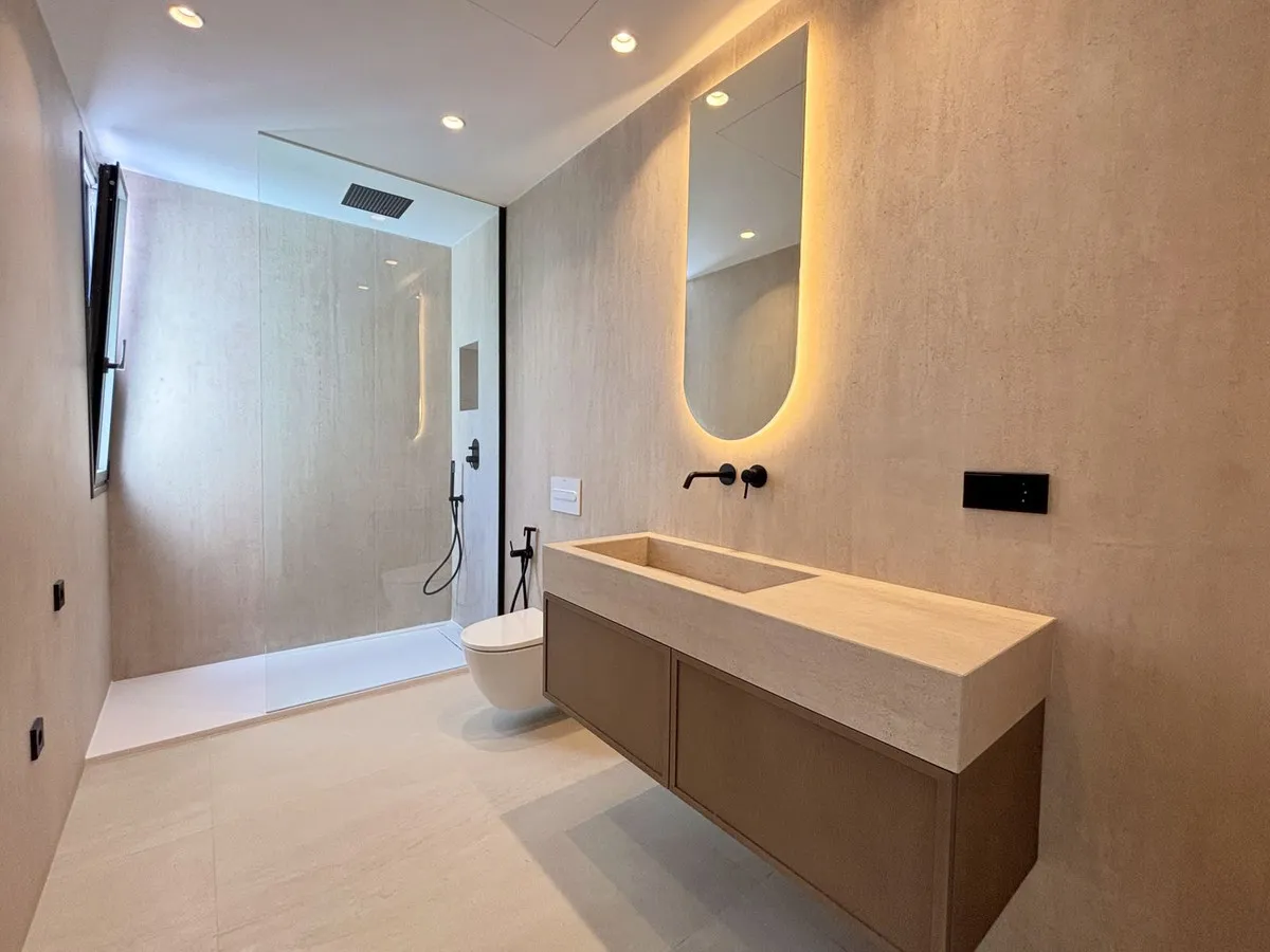 f3df1b58-961e-4dd3-885e-12e109c15753