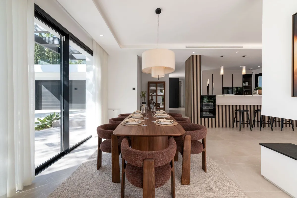 10dc0469-28bb-42cf-bf00-131ff5e0a61f