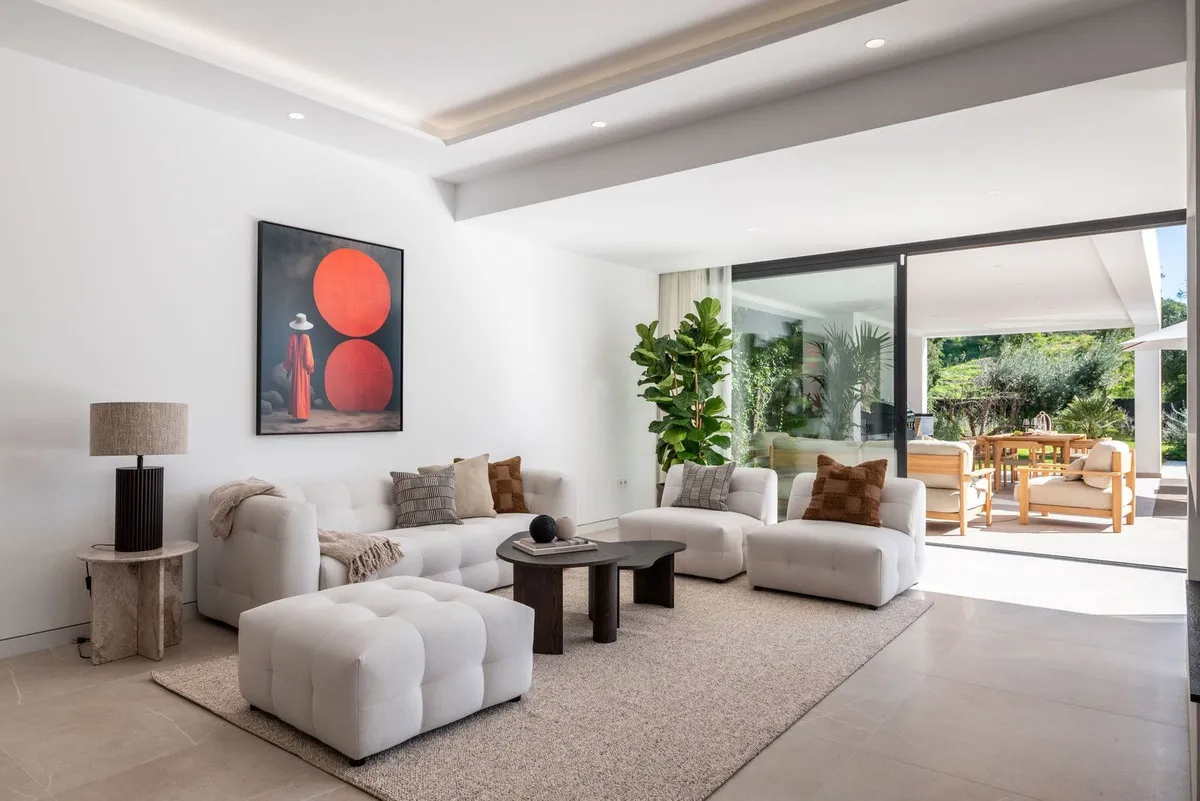 38a44109-5baf-405c-ab7b-a63cb92b28d7