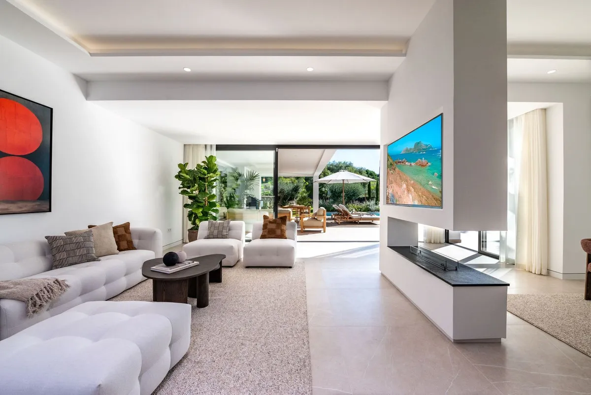 88ea574a-9cab-40aa-a7c3-c4dfc07041d3