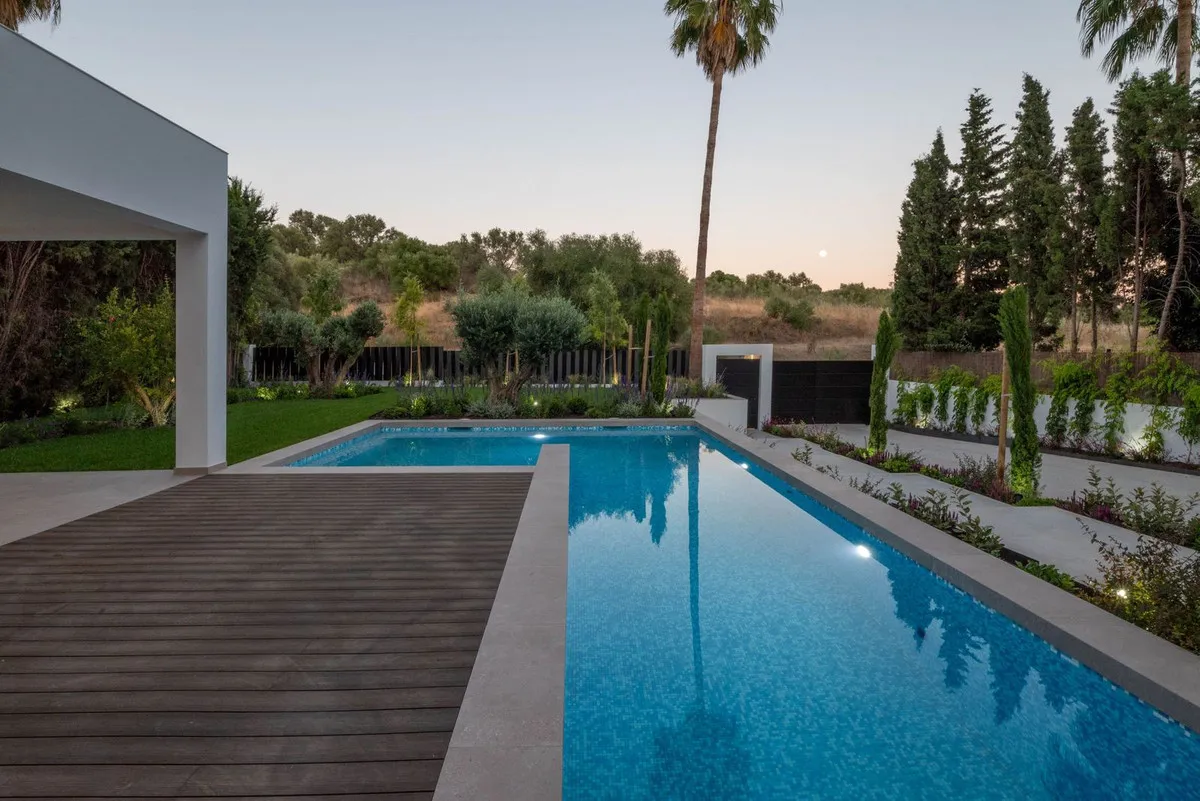 95bbd683-c1fa-498a-b4d7-97c02c7d30dd