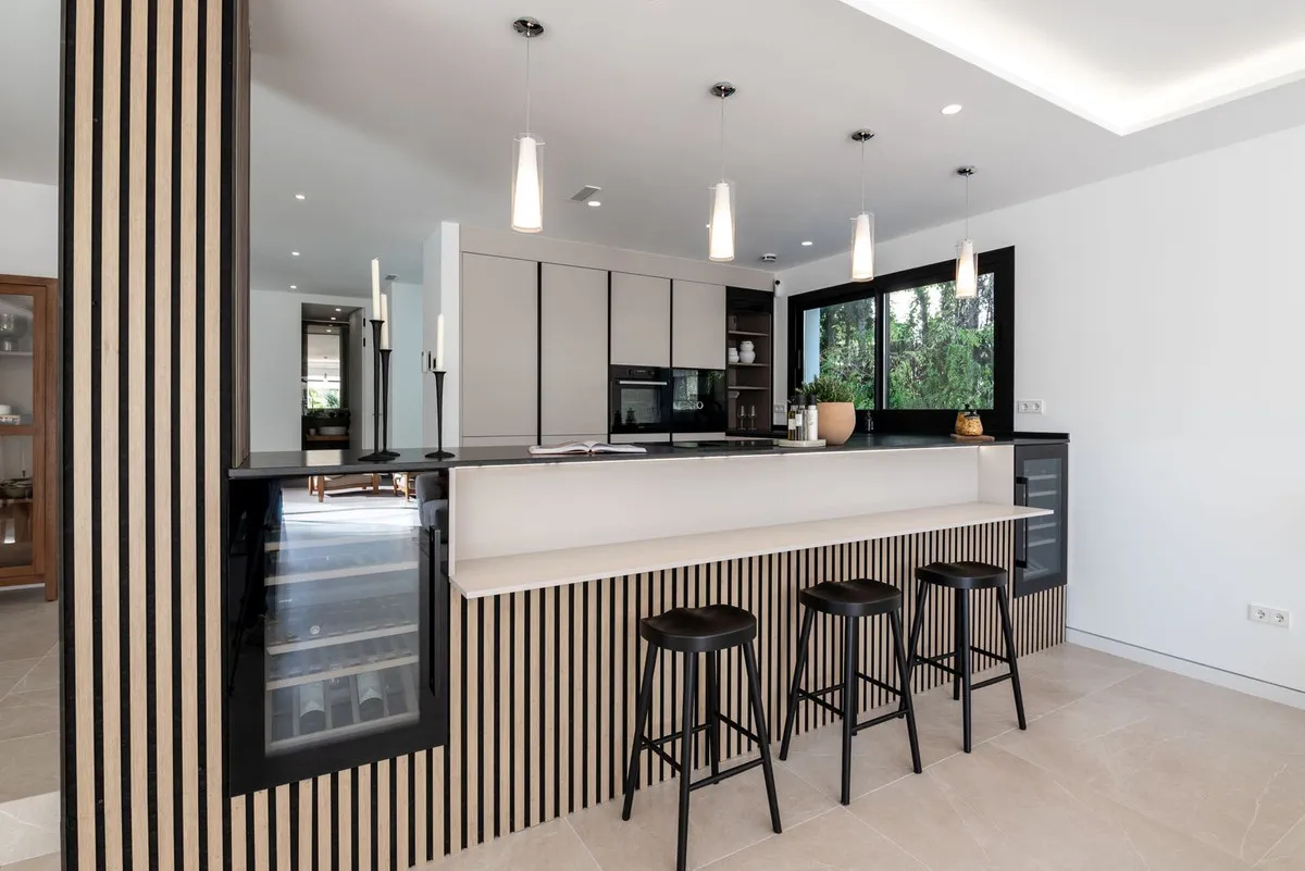 dda3f91c-da34-41f4-b793-ba9be0ed8fca