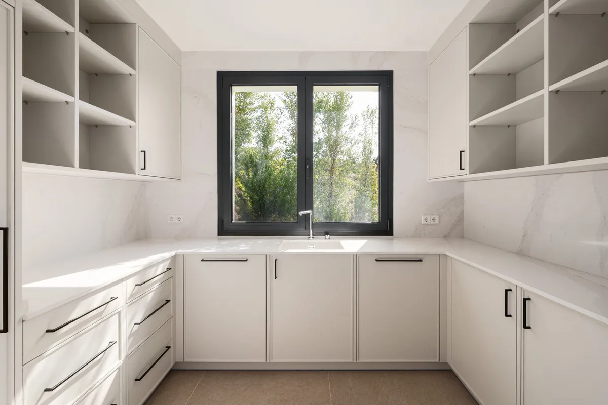 05808523-4026-43ee-a70d-a5f026473b44