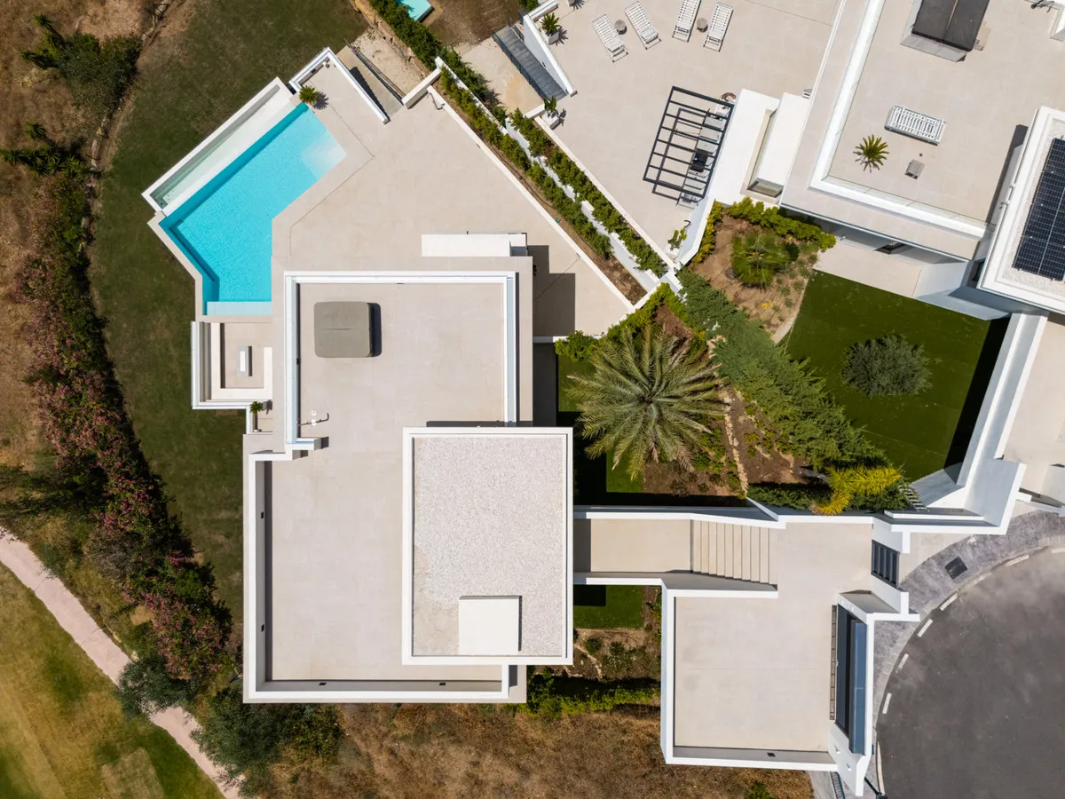 ce864f17-fa30-4d8b-a6a1-438292da79fb