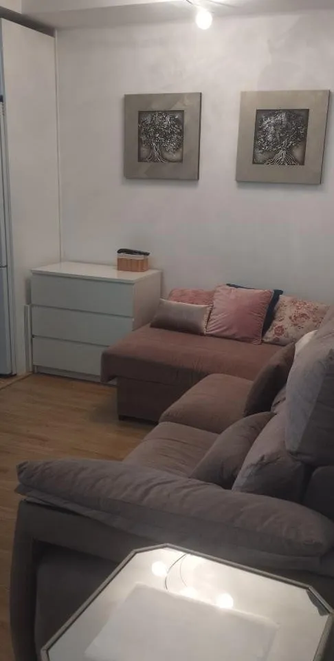 906ff5e4-f577-4281-a7bd-6bf3c8ea86e6