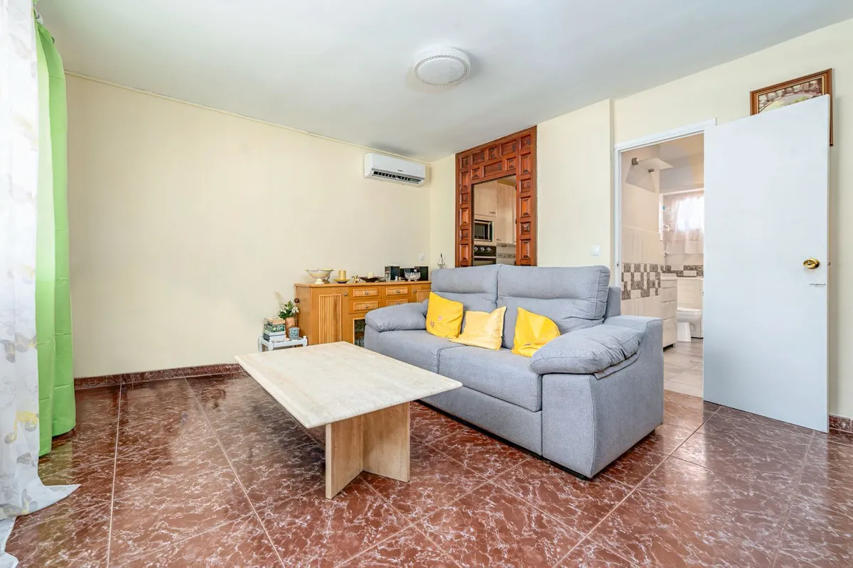 0cbc0323-6a7d-4048-a5b1-3986a6153c56