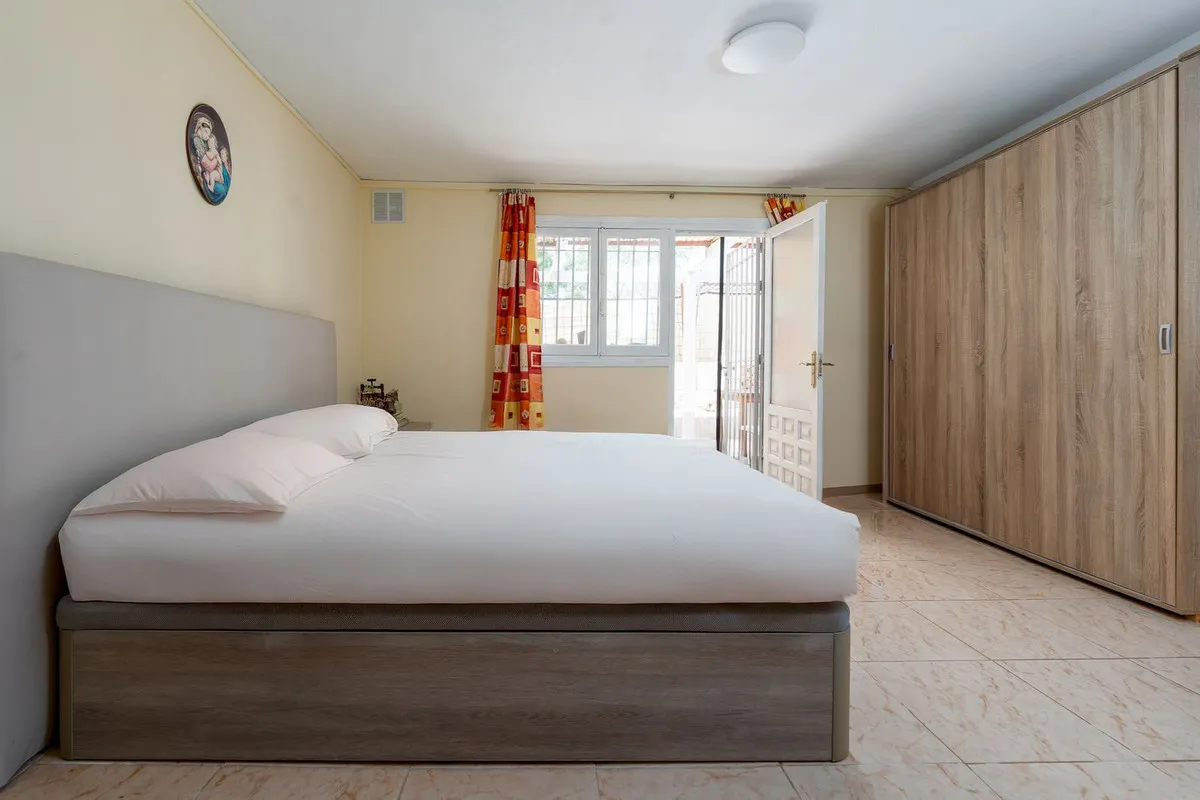 20ef1249-d697-4ee4-ac18-c7e63ede195f