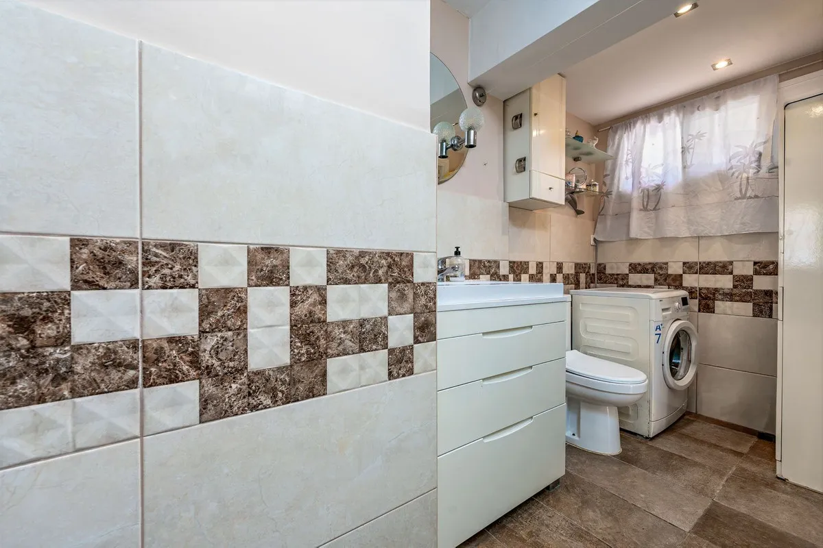 a4618475-dede-4184-ba6e-d0c8b7125be1