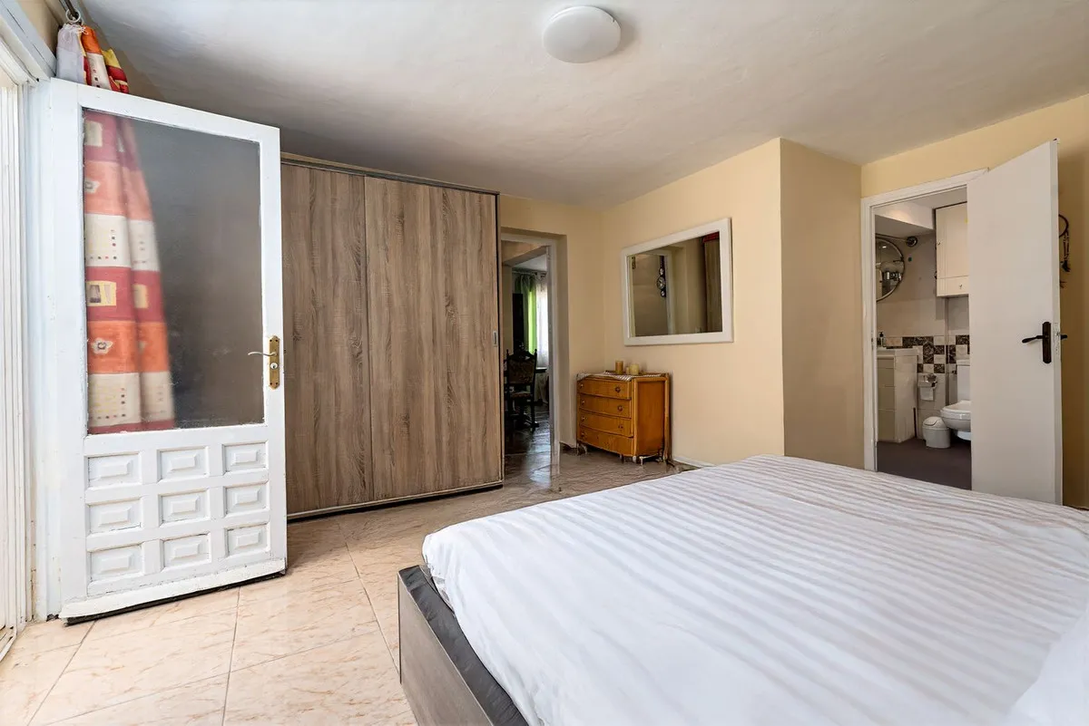 d788e259-8244-49ae-8f7a-4ffc0e33628d