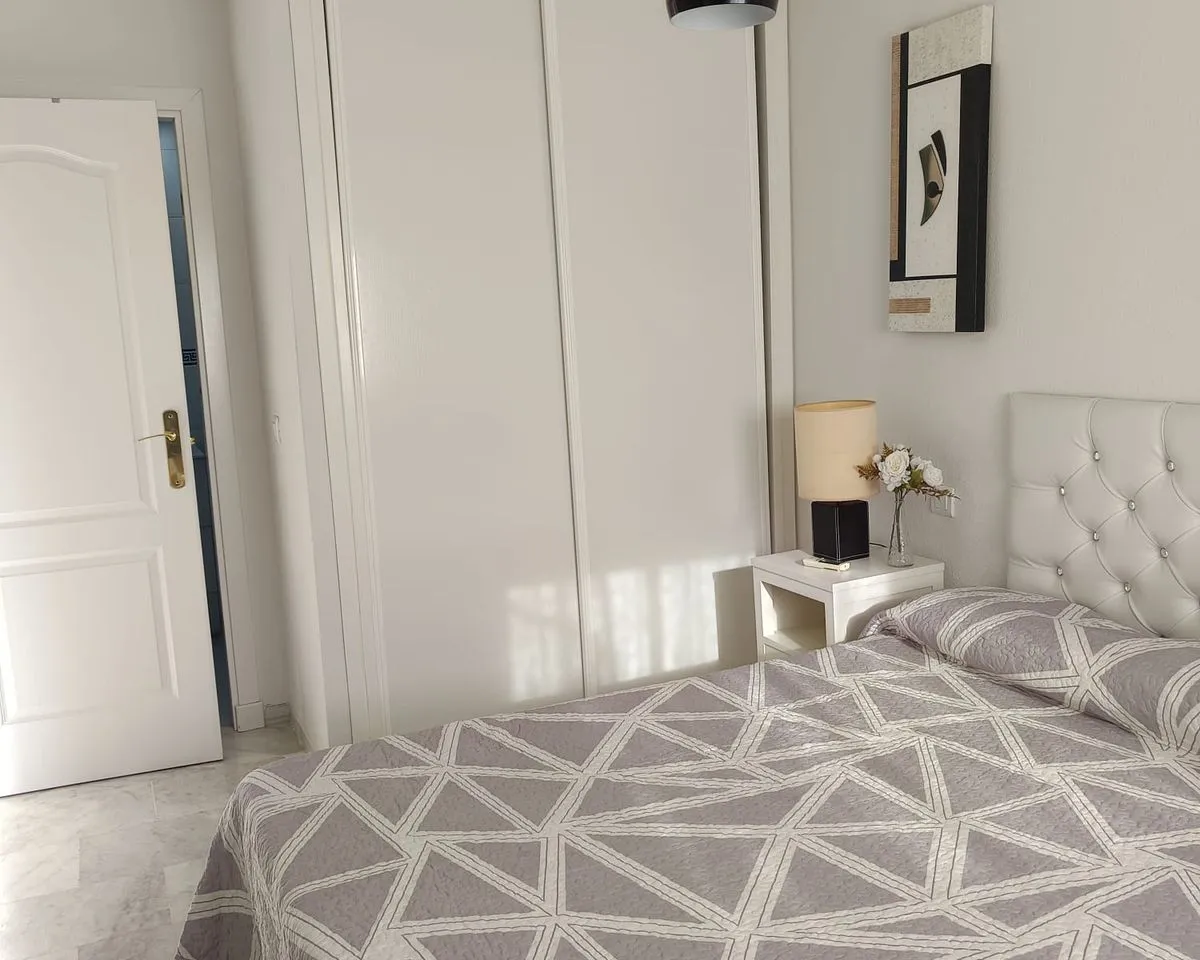 6de8cd7b-e2fd-4b53-b239-6b2c2d714483